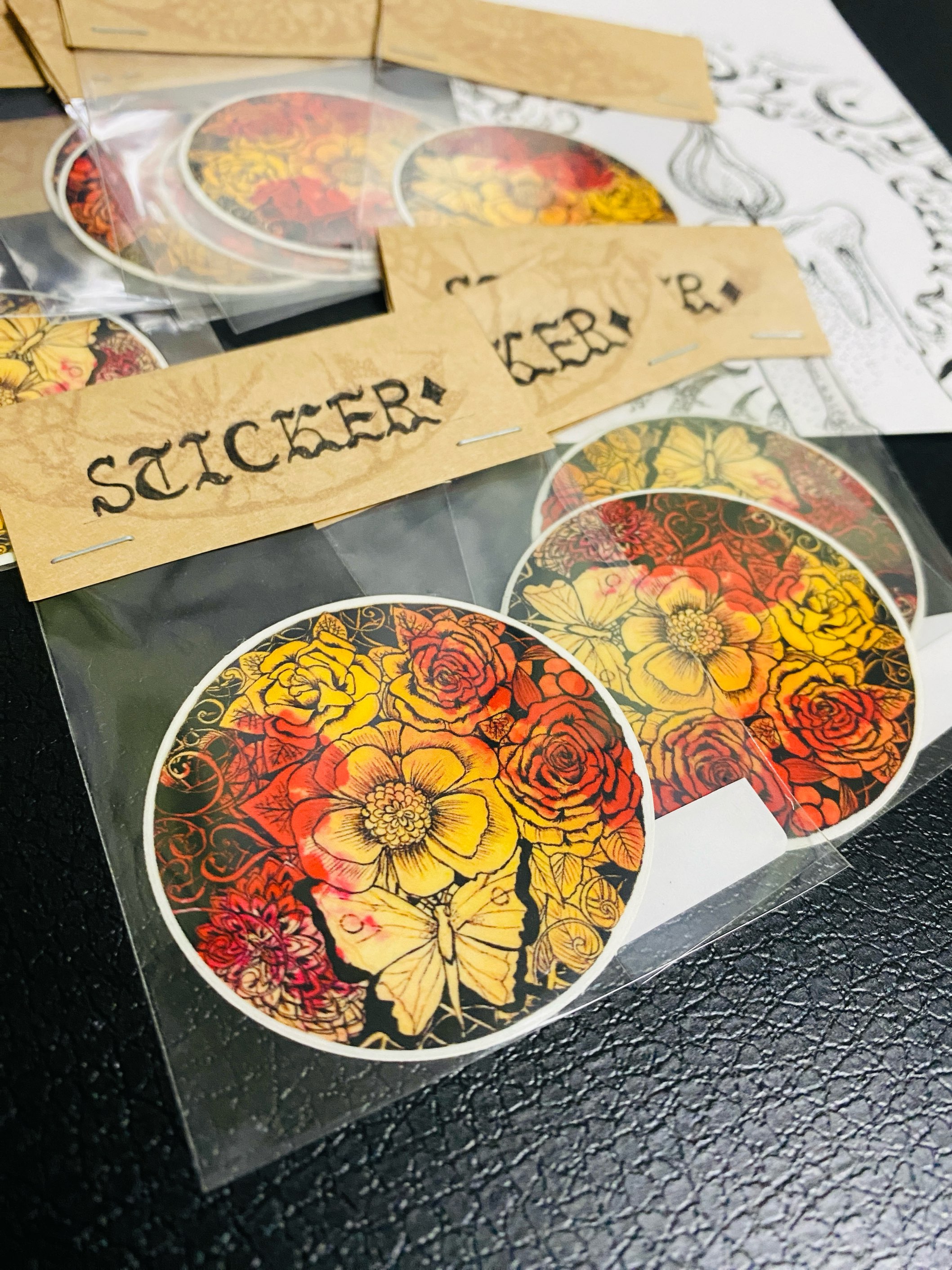 全国デザイン選手権　ポストカード　ステッカー　ツクルヒトタチ博in京都文化博物館2025 EggnWorks Museum エッグンワークス ミュージアム 妖艶花Ash_ink