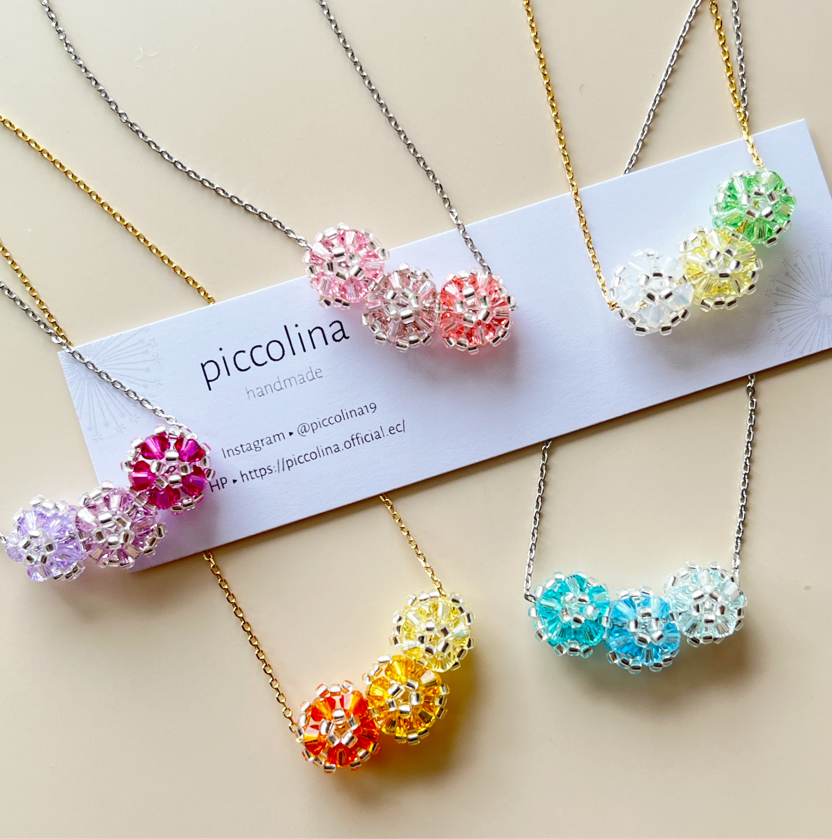 EggnWorks Museum エッグンワークス ミュージアム クリスタルビーズアクセサリーpiccolina