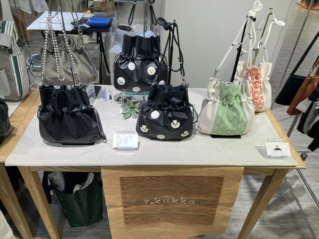 EGGNWORKS エッグンワークス ツクルヒトタチ 鞄(ポシェット、サコッシュ、トートなど)パスケース、キーホルダー、ポーチ、カードケース、ブローチ　r-kukka